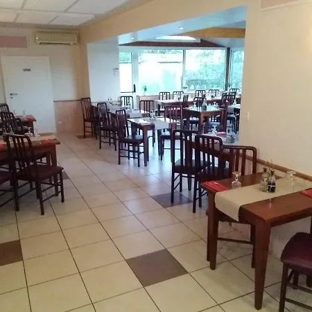 Otel L'entracte Saint-Paul-du-Bois