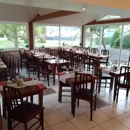 Otel L'entracte Saint-Paul-du-Bois